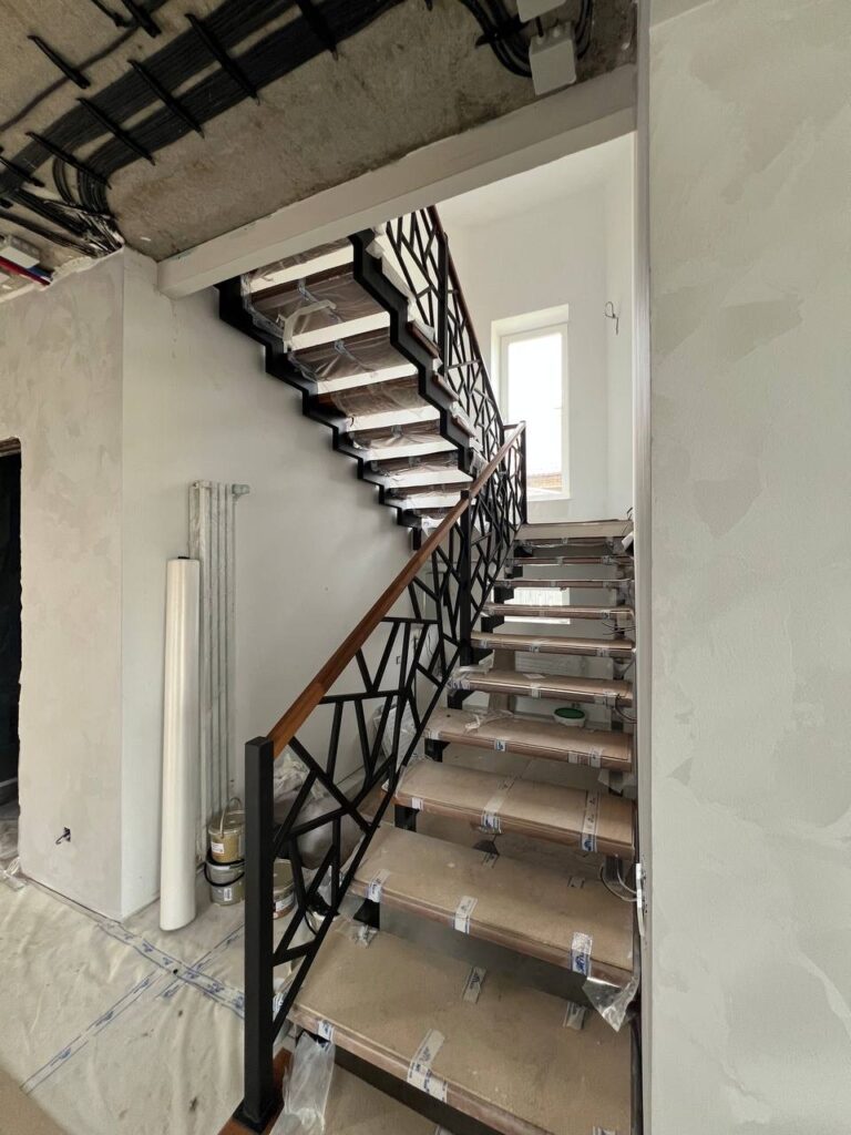 лестницы из металла