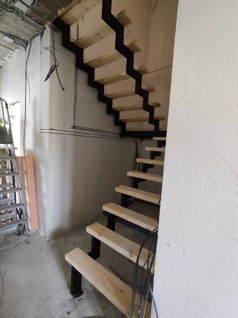 лестницы из металла